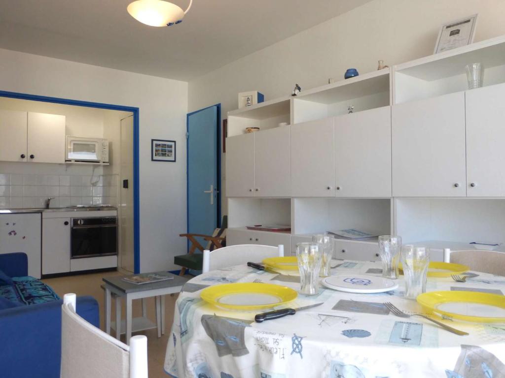 Appartement Saint-Gilles-Croix-de-Vie, 2 pièces, 4 personnes - FR-1-224-40 photo 4
