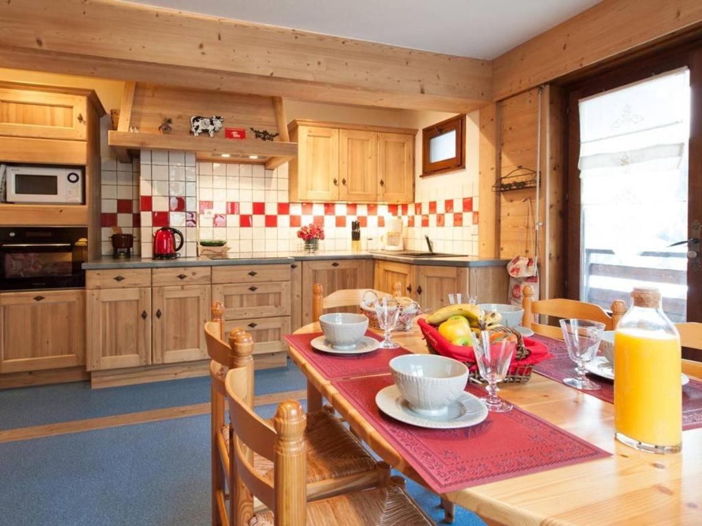Appartement Le Grand-Bornand, 3 pièces, 6 personnes - FR-1-241-35