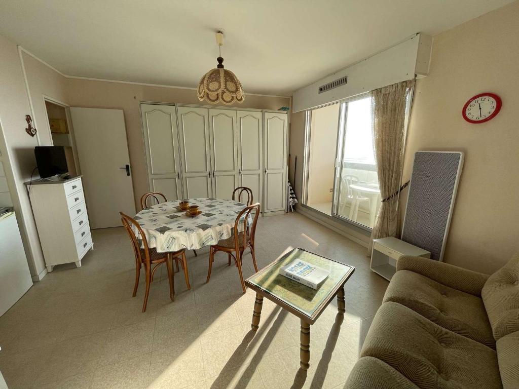 Appartement Saint-Jean-de-Monts, 1 pièce, 2 personnes - FR-1-224C-442