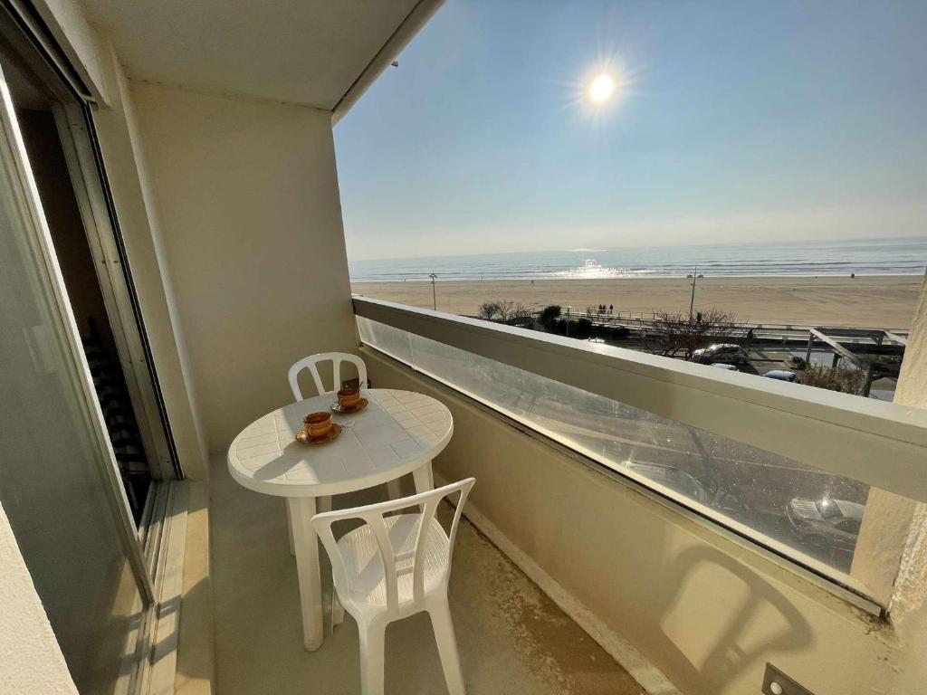 Appartement Saint-Jean-de-Monts, 1 pièce, 2 personnes - FR-1-224C-442 photo 4