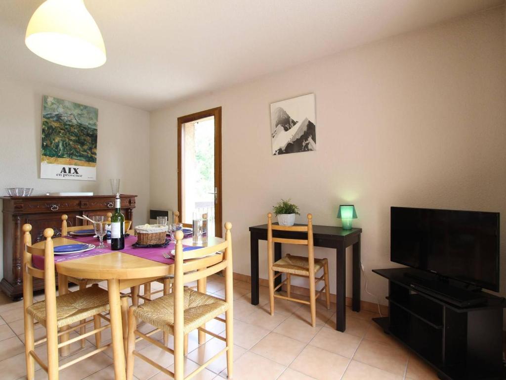 Appartement La Salle-les-Alpes, 3 pièces, 7 personnes - FR-1-330F-22 photo 1