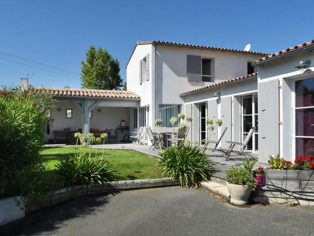 Maison Les Portes-en-Ré, 4 pièces, 6 personnes - FR-1-434-59