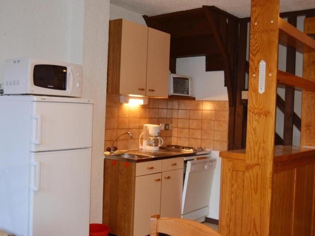 Appartement Esquièze-Sère, 4 pièces, 7 personnes - FR-1-402-73 photo 2