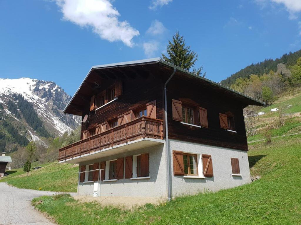 Chalet Arêches-Beaufort, 6 pièces, 12 personnes - FR-1-342-198 photo 1
