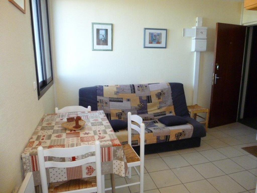 Appartement Arette, 2 pièces, 6 personnes - FR-1-602-53