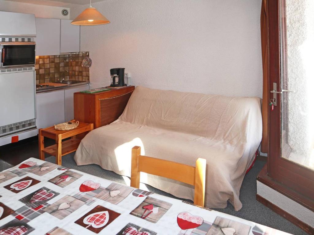 Studio Les Orres, 1 pièce, 4 personnes - FR-1-322-472 photo 2