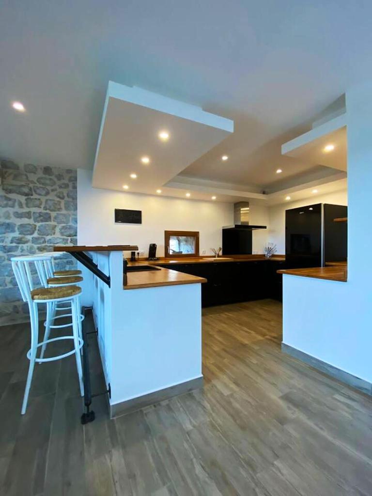 Maison de 2 chambres avec jardin clos et wifi a Balazuc