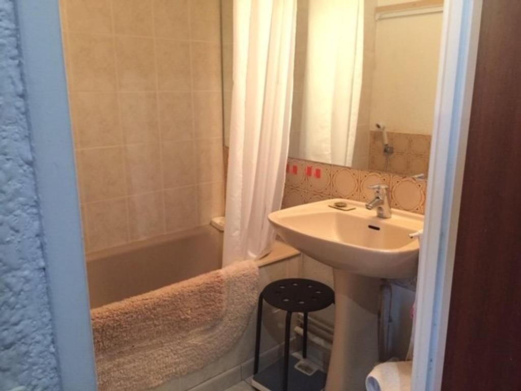 Appartement Risoul, 1 pièce, 3 personnes - FR-1-330-541 photo 3