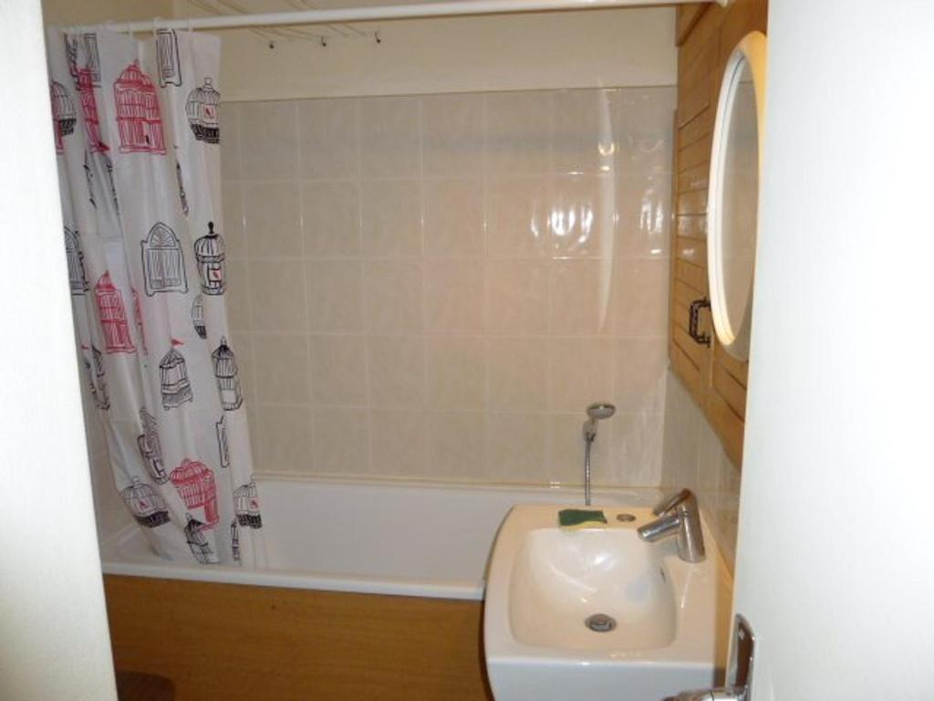 Appartement Arette, 2 pièces, 6 personnes - FR-1-602-28 photo 4