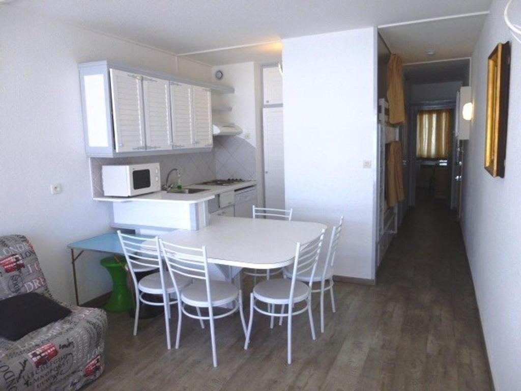 Appartement Arette, 2 pièces, 6 personnes - FR-1-602-46 photo 1