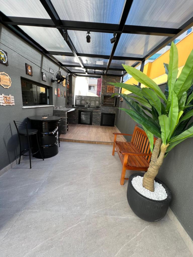 Apto com terraço, área gourmet, reformado, Centro BC! photo 1