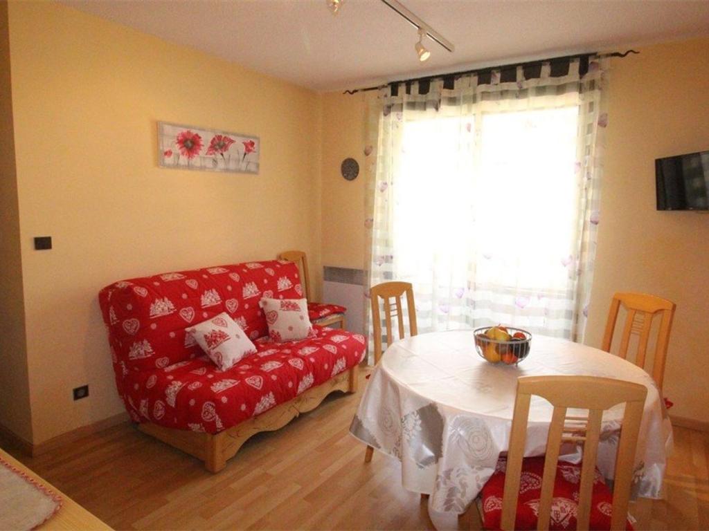 Appartement Bagnères-de-Luchon, 2 pièces, 4 personnes - FR-1-313-160