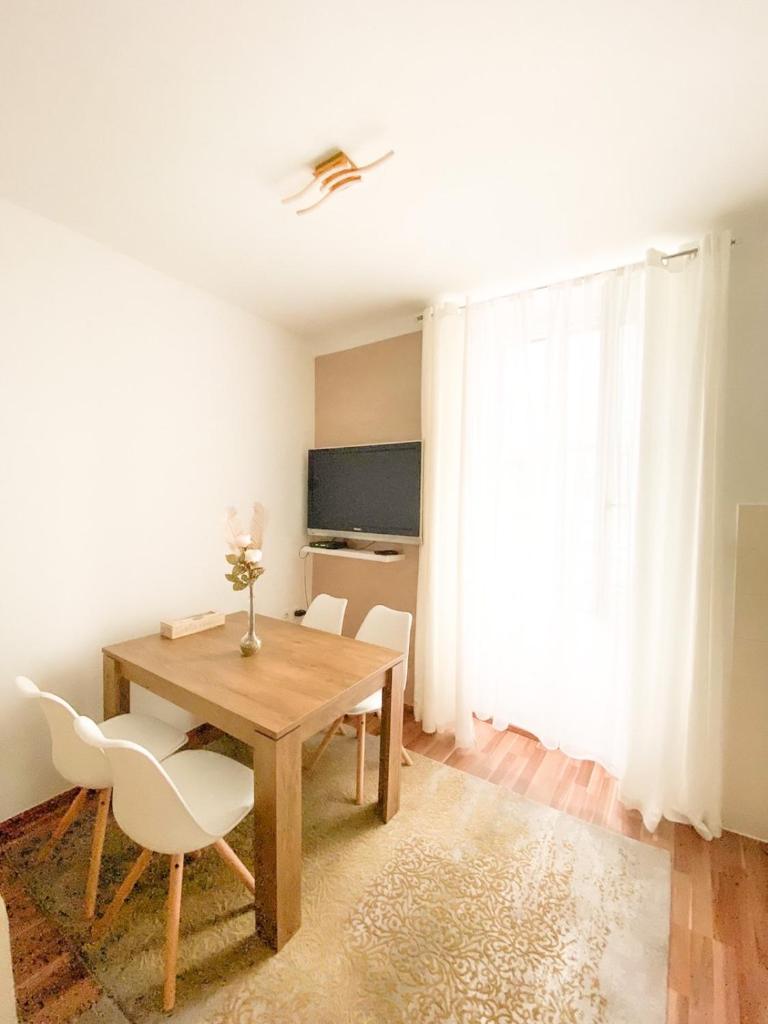 Apartment #Story photo 4