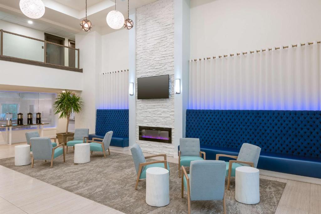Ameniti Bay - Best Western Signature Collection photo 1