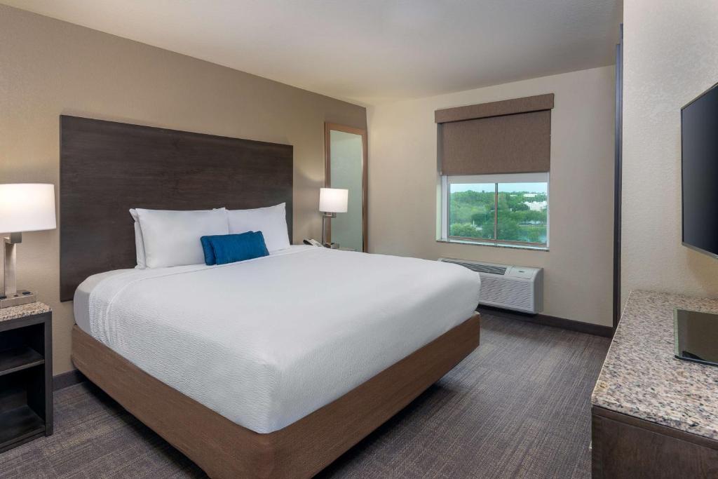 Ameniti Bay - Best Western Signature Collection photo 4
