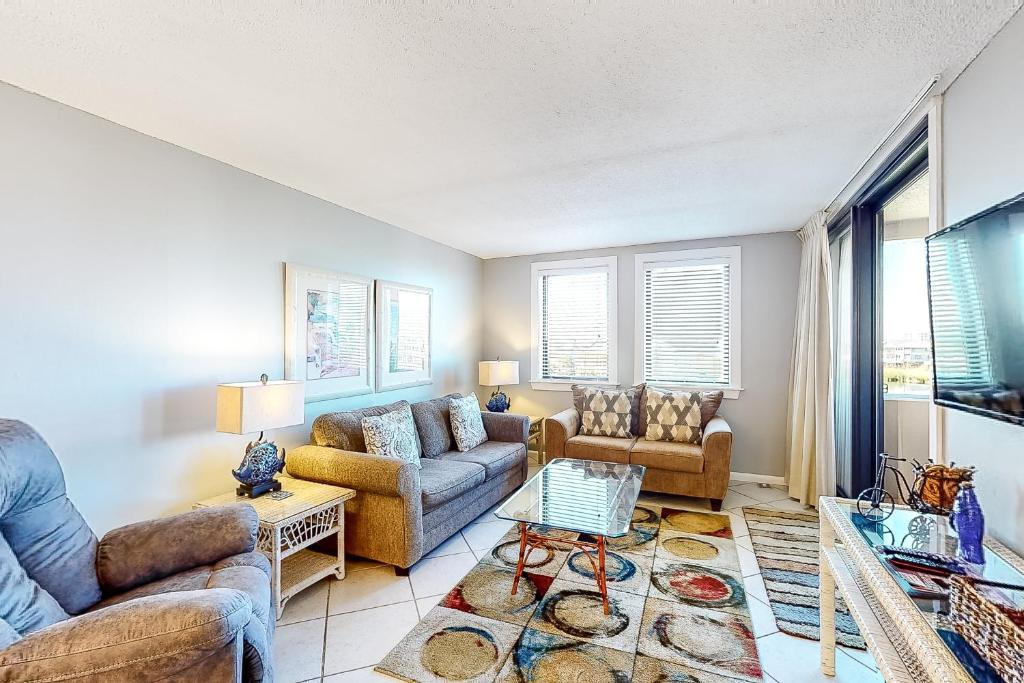 Jetty East 304B