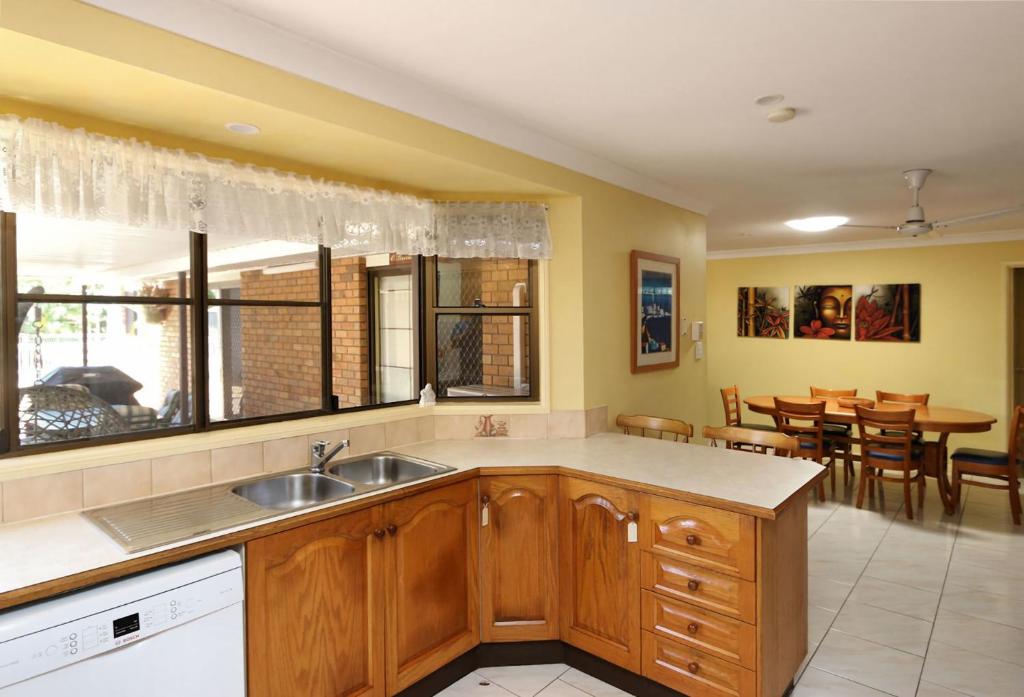 36 Trevors Road photo 4
