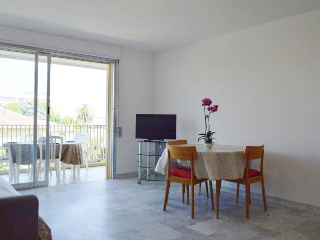 Appartement Antibes, 2 pièces, 4 personnes - FR-1-252-129 photo 3
