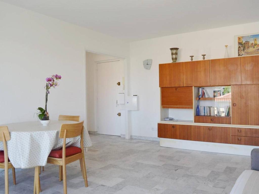 Appartement Antibes, 2 pièces, 4 personnes - FR-1-252-129 photo 4