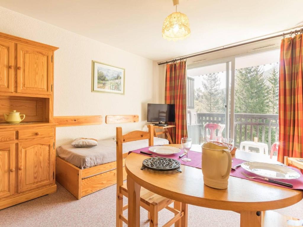 Appartement La Salle-les-Alpes, 1 pièce, 4 personnes - FR-1-330F-96
