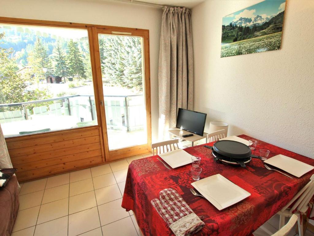 Appartement La Salle-les-Alpes, 2 pièces, 5 personnes - FR-1-330F-73