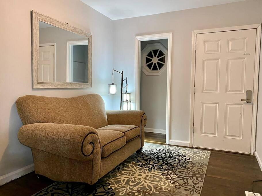 The Harrison Home - 3 Bedroom Gem - Smart Tvs photo 4