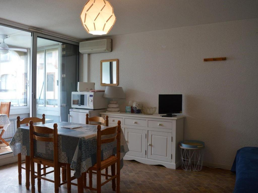 Appartement Saint-Cyprien, 2 pièces, 4 personnes - FR-1-225D-94 photo 2