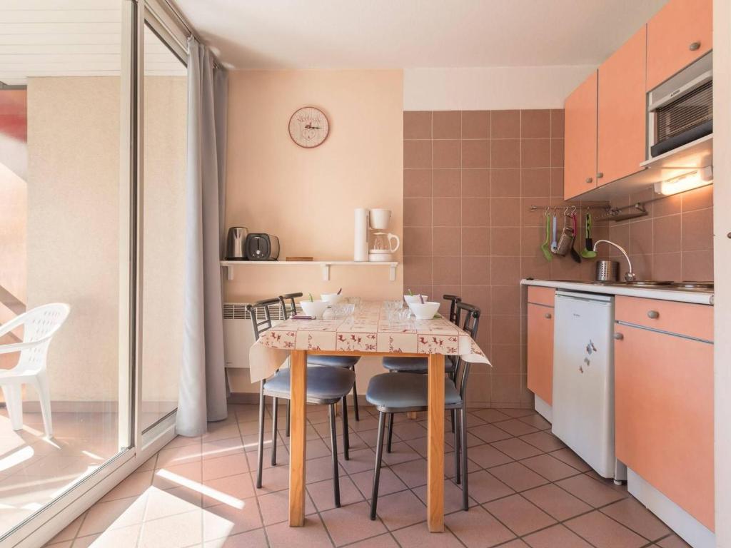 Appartement Briançon, 1 pièce, 4 personnes - FR-1-330C-18 photo 2