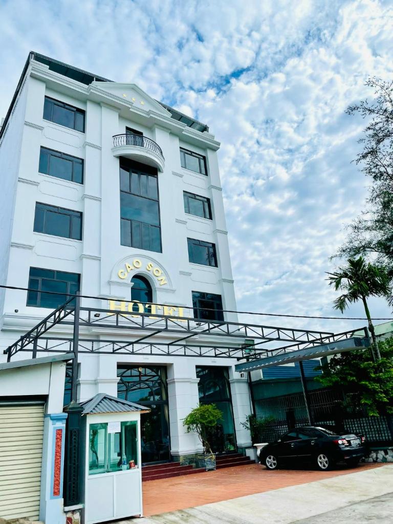 Khách Sạn Cao Sơn Cẩm Phả