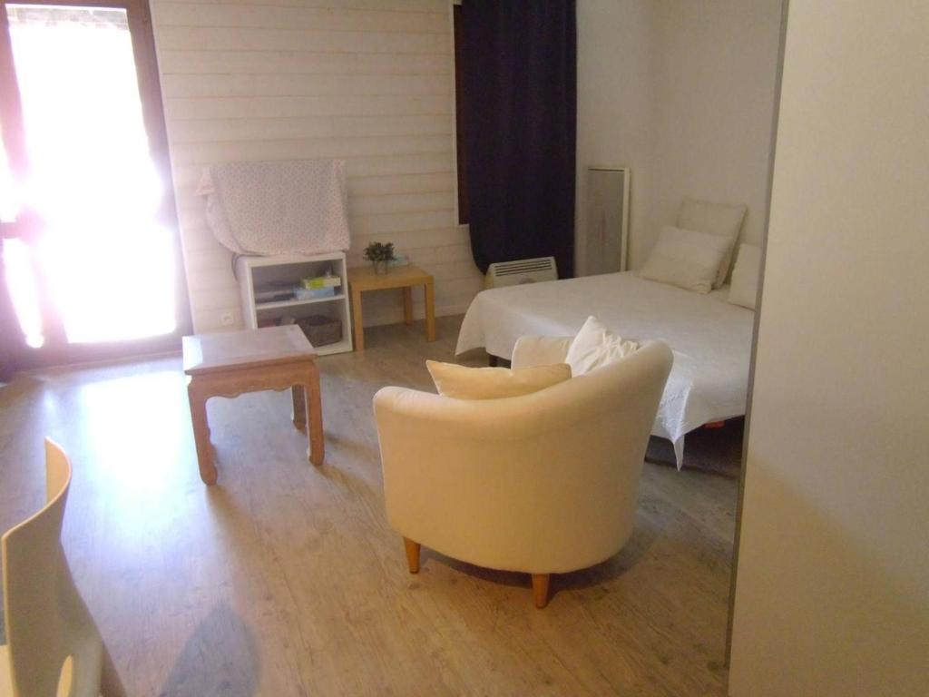 Appartement Risoul, 1 pièce, 4 personnes - FR-1-330-237 photo 2