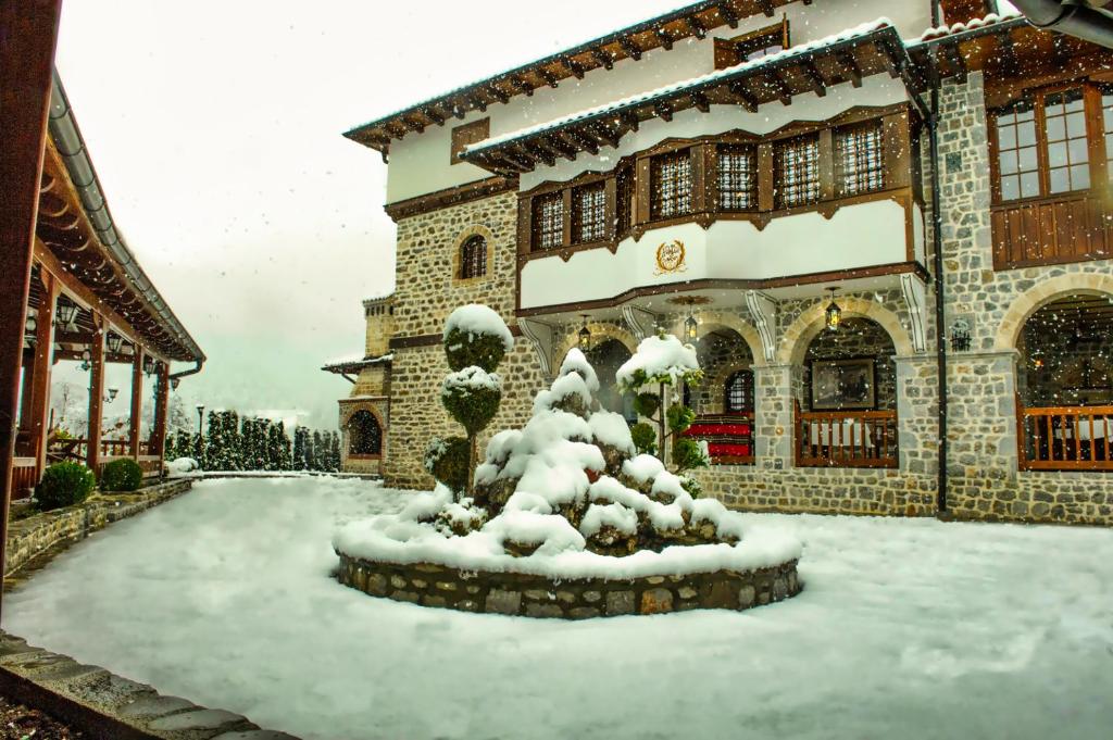 The House of the Miyaks photo 1