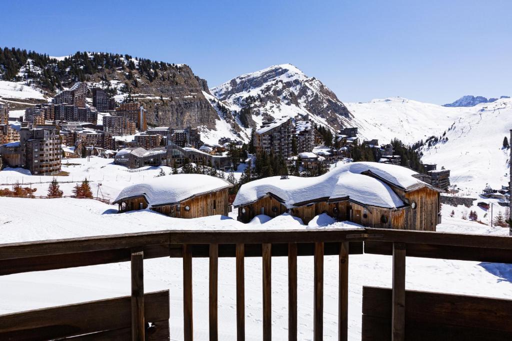 Luxury Chalet with sauna by Avoriaz Chalets photo 1