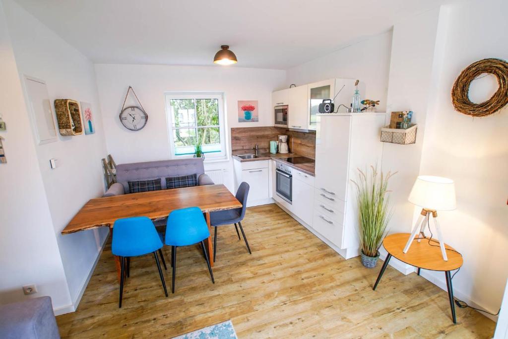 Ferienwohnung 11 "Gut Tossens" photo 2