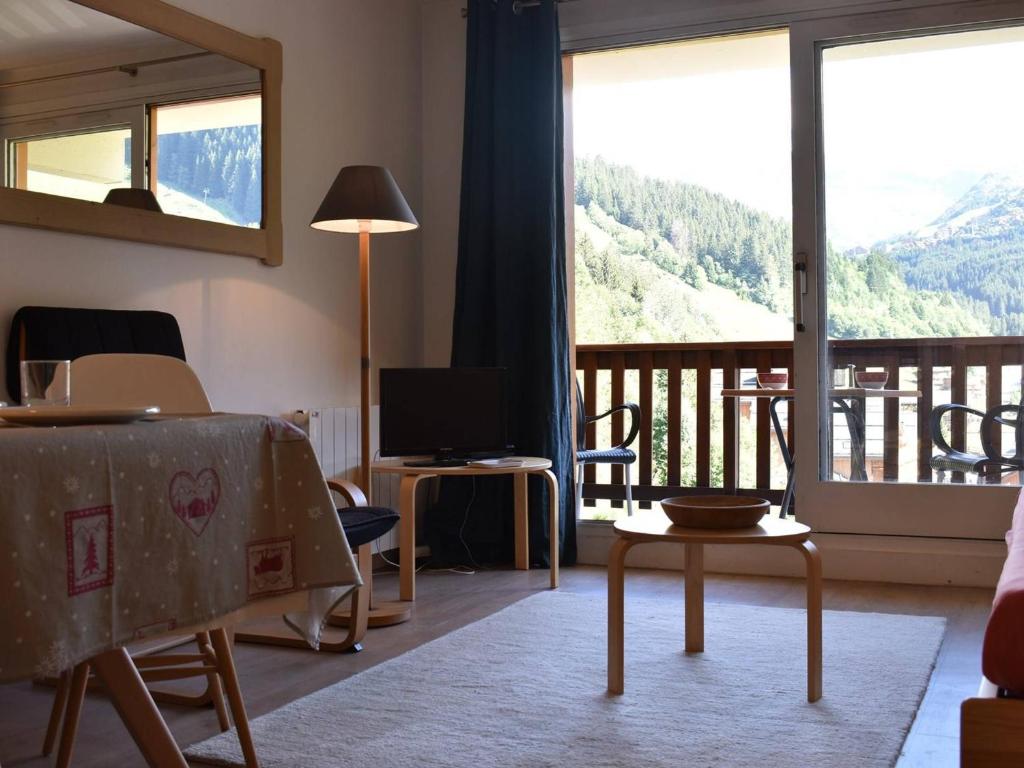 Appartement Méribel, 1 pièce, 4 personnes - FR-1-180-206 photo 1