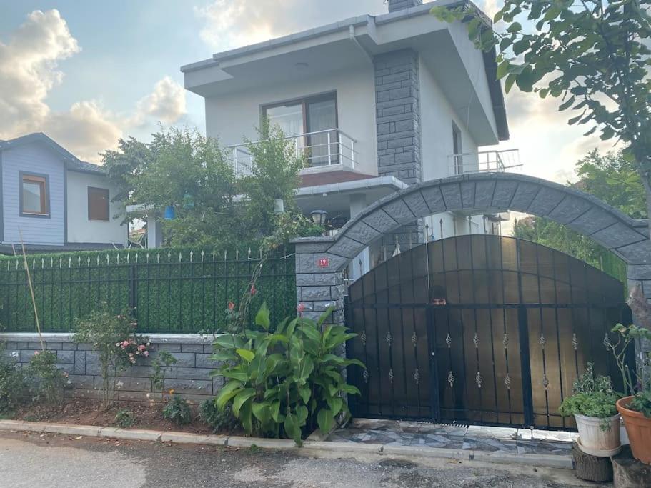 şile kumbaba’da mustakil villa