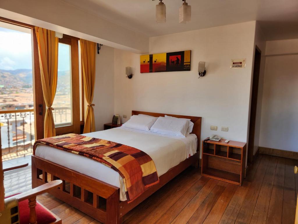 Amaru Colonial photo 2