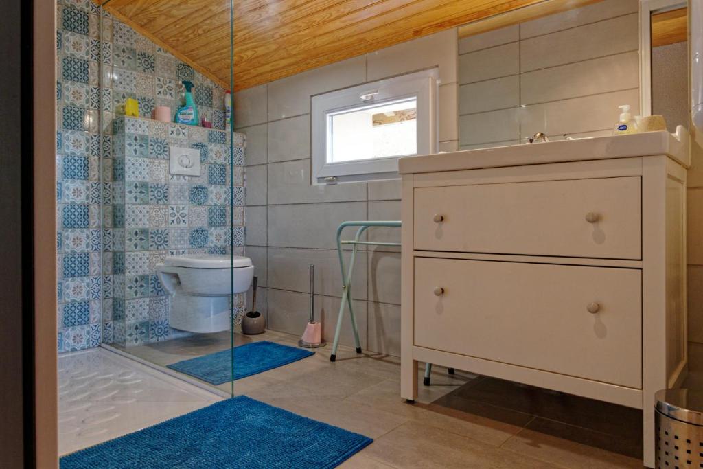 Appartement cosy avec piscine couverte, cadre verdoyant très paisible photo 4