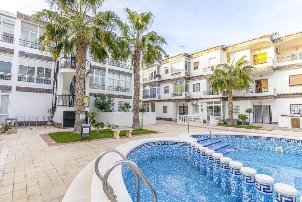 Punta Prima Palm Beach Apartment photo 4