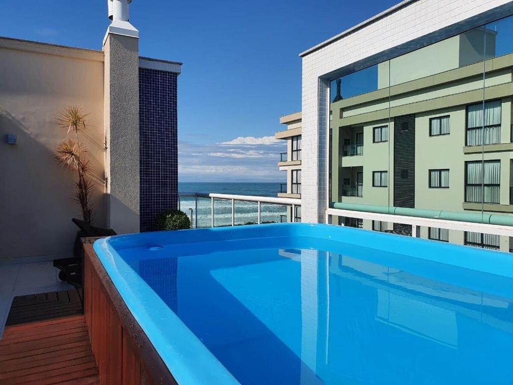 Cobertura com piscina aquecida Mariscal 205 Palm