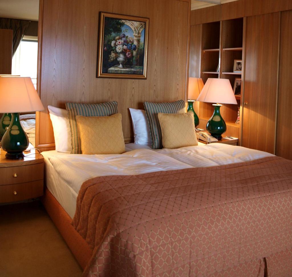 Сьюит (Президентский люкс с видом на озеро и террасой.), Royal Plaza Montreux & Spa