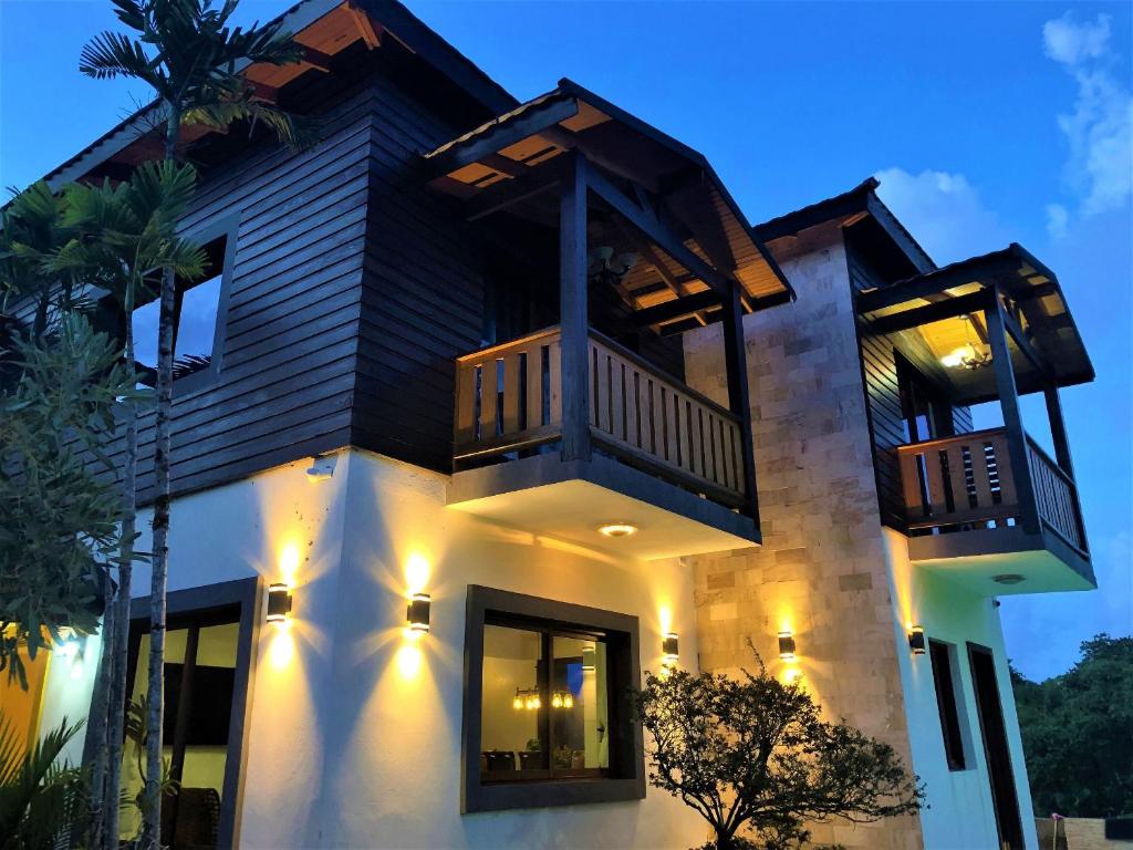 Villa Mi Patio By Hospedify - Hermosa villa con mesa de billar y río cristalino a 3 min Un pequeño paraíso en Jarabacoa photo 4