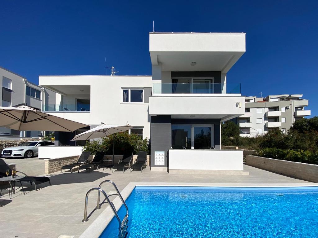 Fantasy Pool Villa photo 3