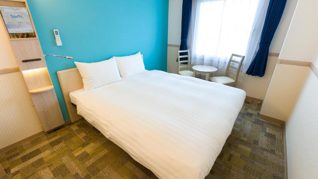 Toyoko Inn Chiba Makuhari photo 4