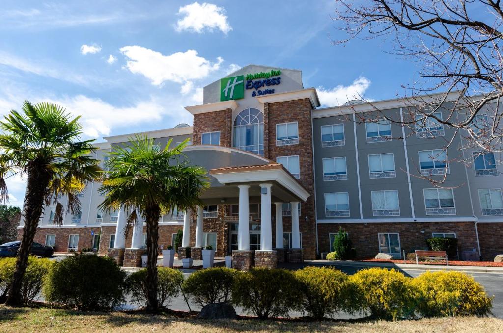 Holiday Inn Express Atlanta Airport West - Camp Creek Market, an IHG Hotel image
