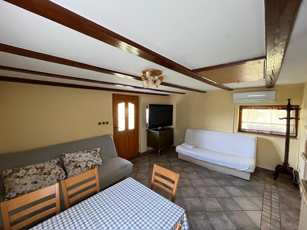 Holiday Home Dobrotin photo 2