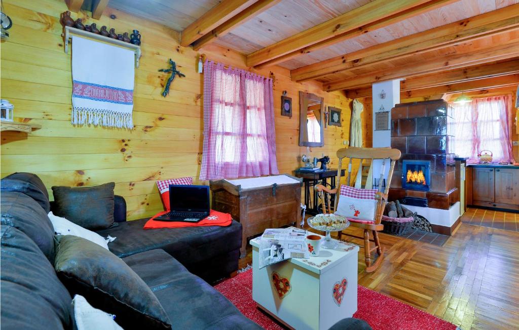 Amazing Home In Lepoglava With 2 Bedrooms, Sauna And Jacuzzi photo 2