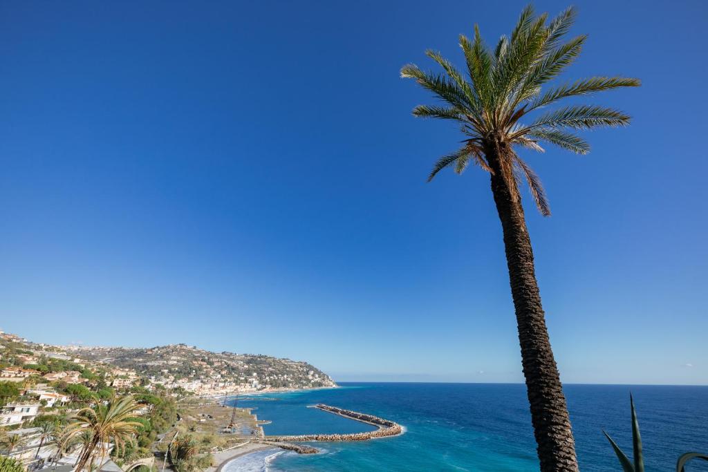 086 - Sunshine Home, 5 minuti dalla spiaggia, VISTA MARE - PARCHEGGIO PRIVATO GRATIS INCLUSO photo 1