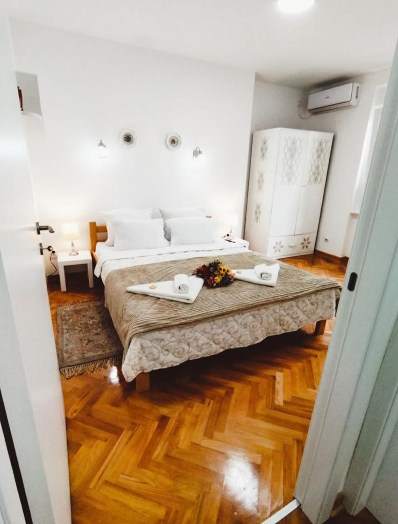 Palace Luxury Apartments The Heart of Belgrade photo 2