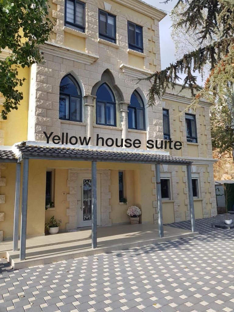Yellow House Suite