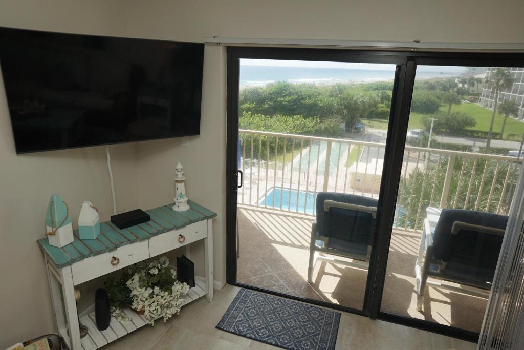 Canaveral Towers Oceanfront 402! photo 1